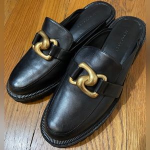 Aerosoles slip on loafers, like new!